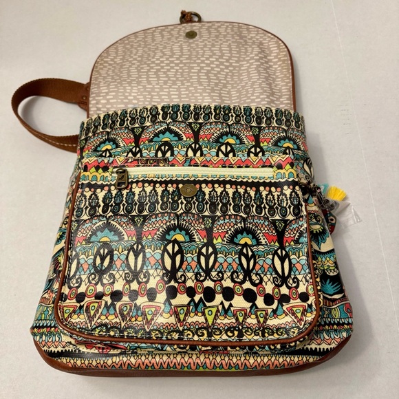 Sakroots Artist Circle Boho Convertible Crossbody Backpack Colorful Pattern NWT - Picture 5 of 12
